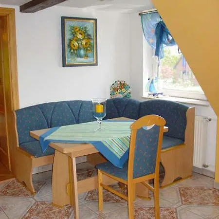 Apartment Ferienwohnung Bley Oben Althagen